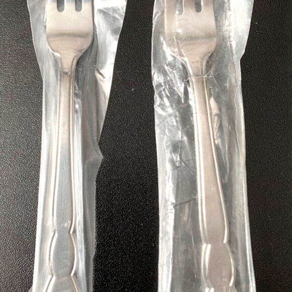 Lot of 6 COCKTAIL/SEAFOOD Vintage International Stainless Forks Korea New! - Picture 3 of 10